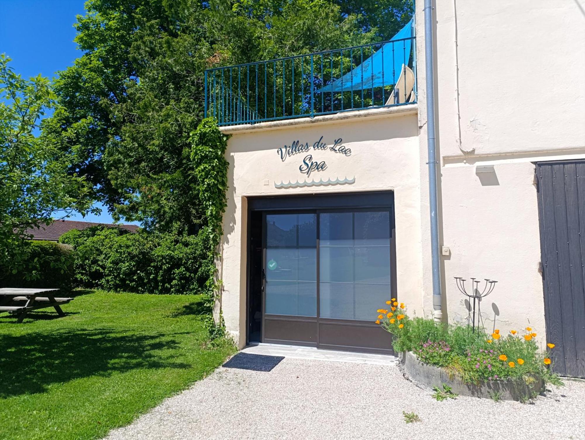 Villas-Du-Lac Appartements De Vacances Et Espace Spa Prive Clairvaux-les-Lacs Extérieur photo